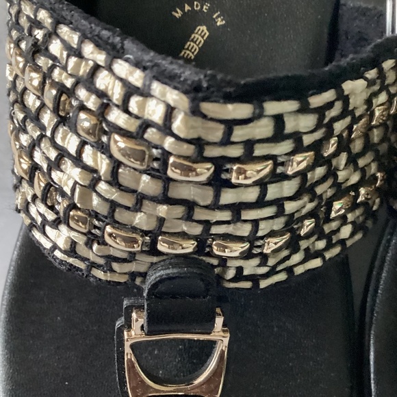 ITALIANA by Italian Shoemakers  SANDALS ( Size: 11) Color::Golden Beige) - Picture 3 of 7